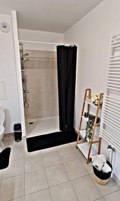 Le Plessis-Bouchard Loft Climatise Parking Gratuit 5Min Gare 아파트 외부 사진